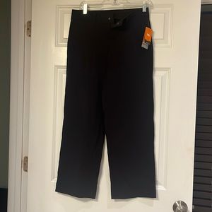 BNWT Lucy Walkabout Pants, XS Short